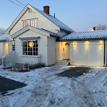 Leilighet Lovely House In